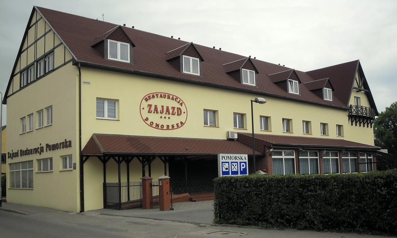 Pomorska Zajazd Restauracja 恰普利内克 外观 照片