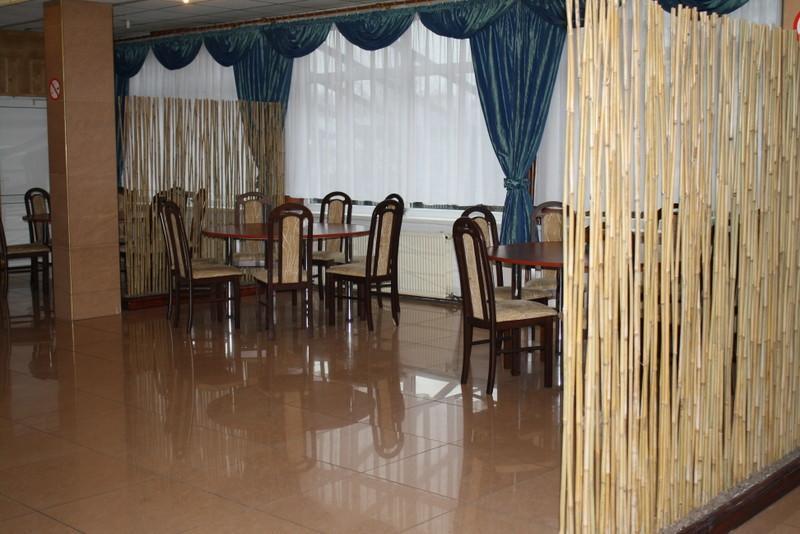 Pomorska Zajazd Restauracja 恰普利内克 外观 照片